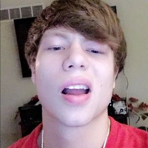 Meet your Posher, Cameron